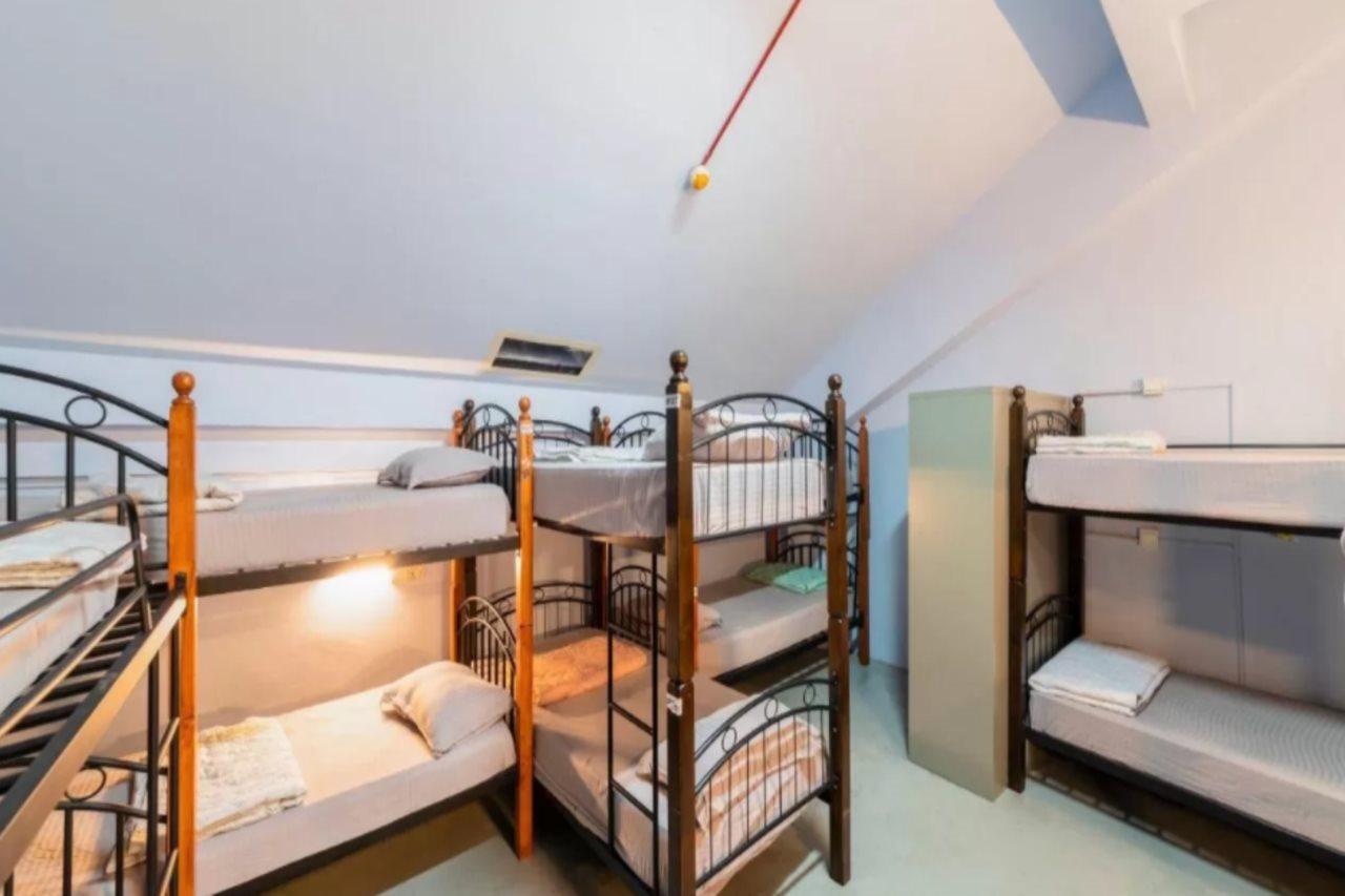 Joyfor Backpackers' Hostel Сингапур Екстериор снимка