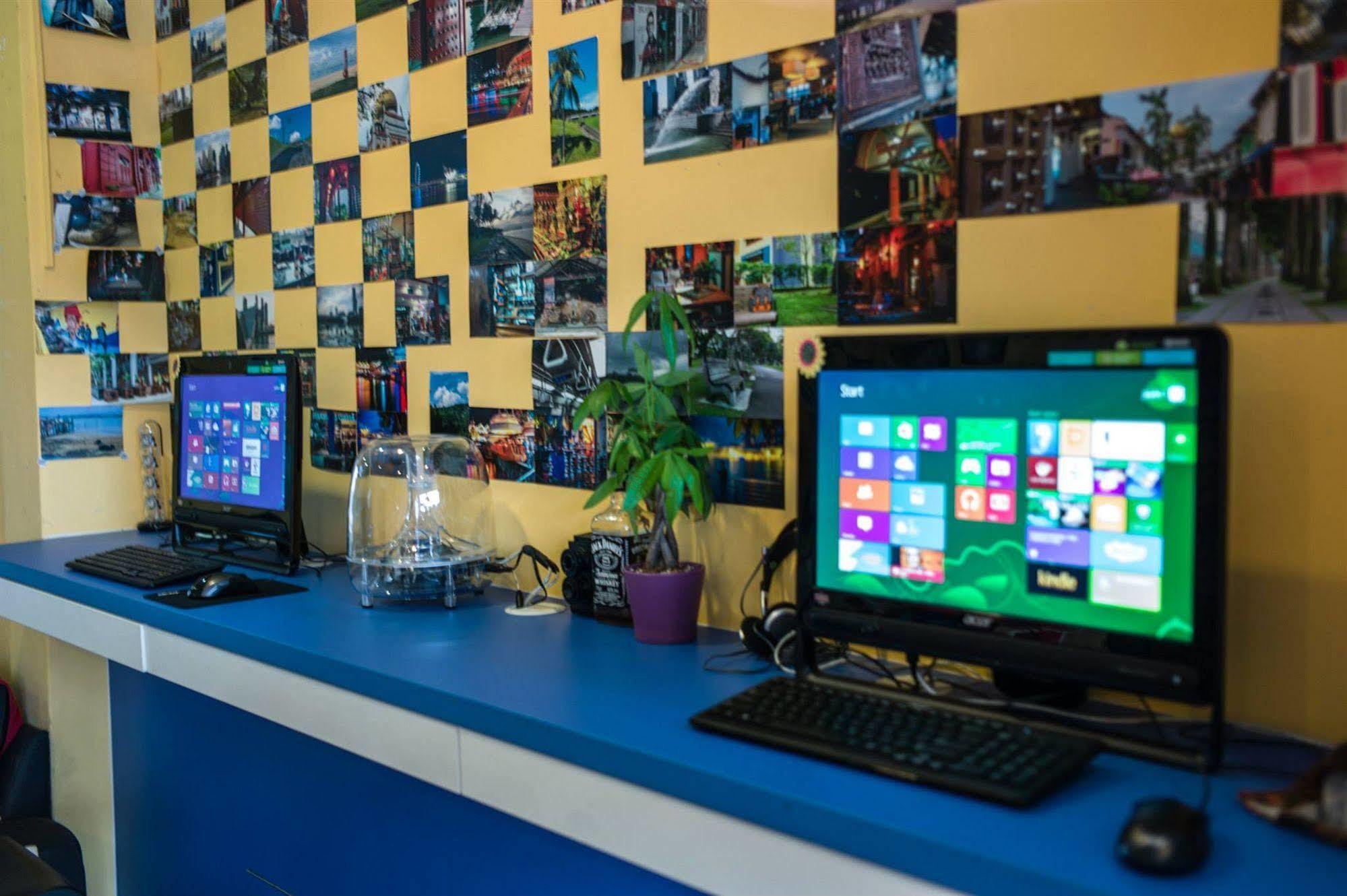 Joyfor Backpackers' Hostel Сингапур Екстериор снимка